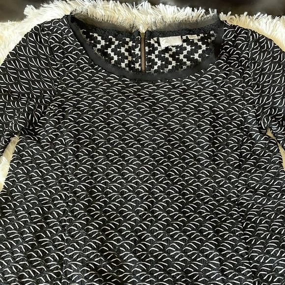 Anthropologie 9-H15 Stcl NWOT Black/ White Textured Fringe Blouse Size Small - Picture 5 of 10